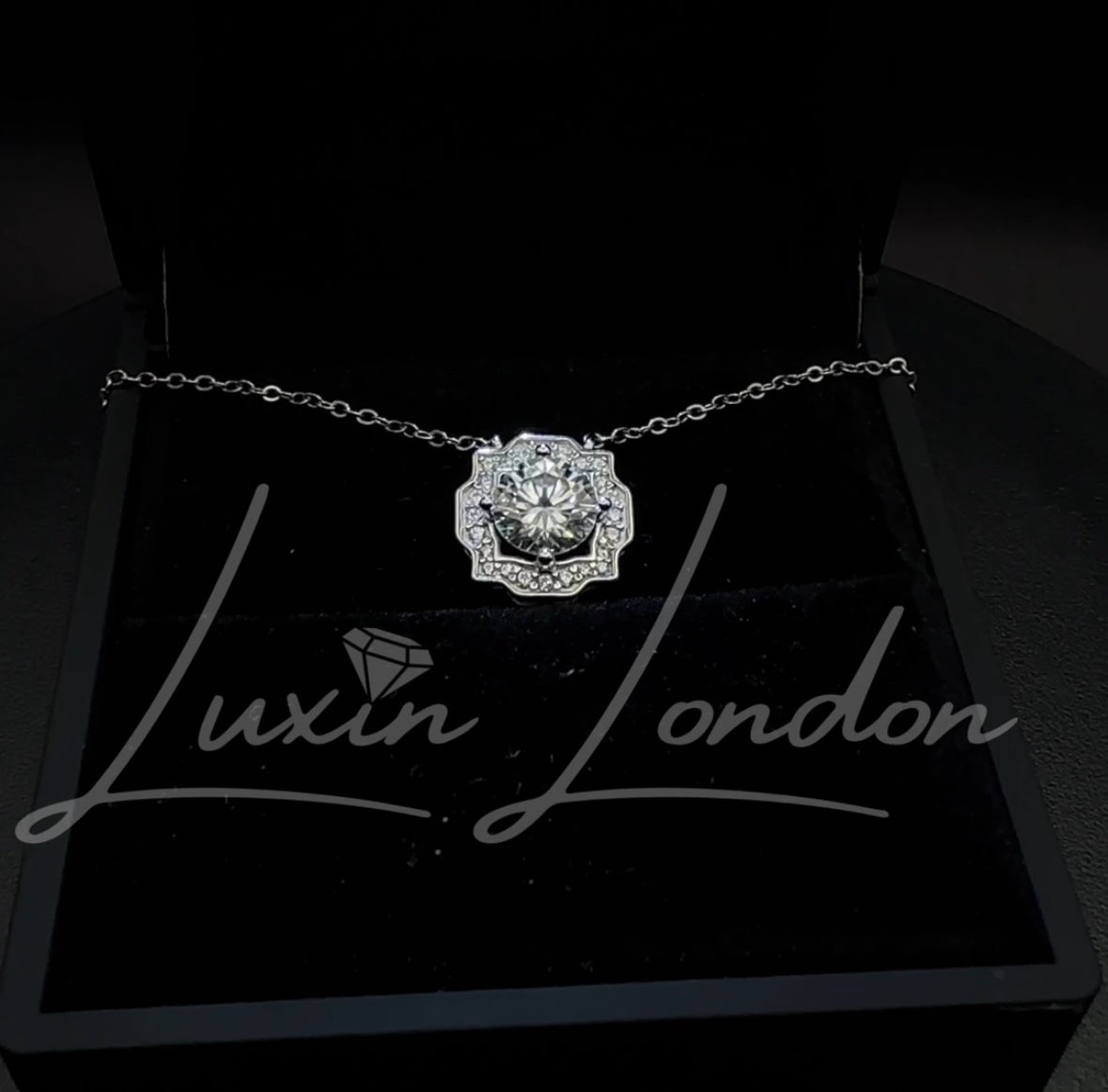 Elegant Moissanite Diamond Necklace