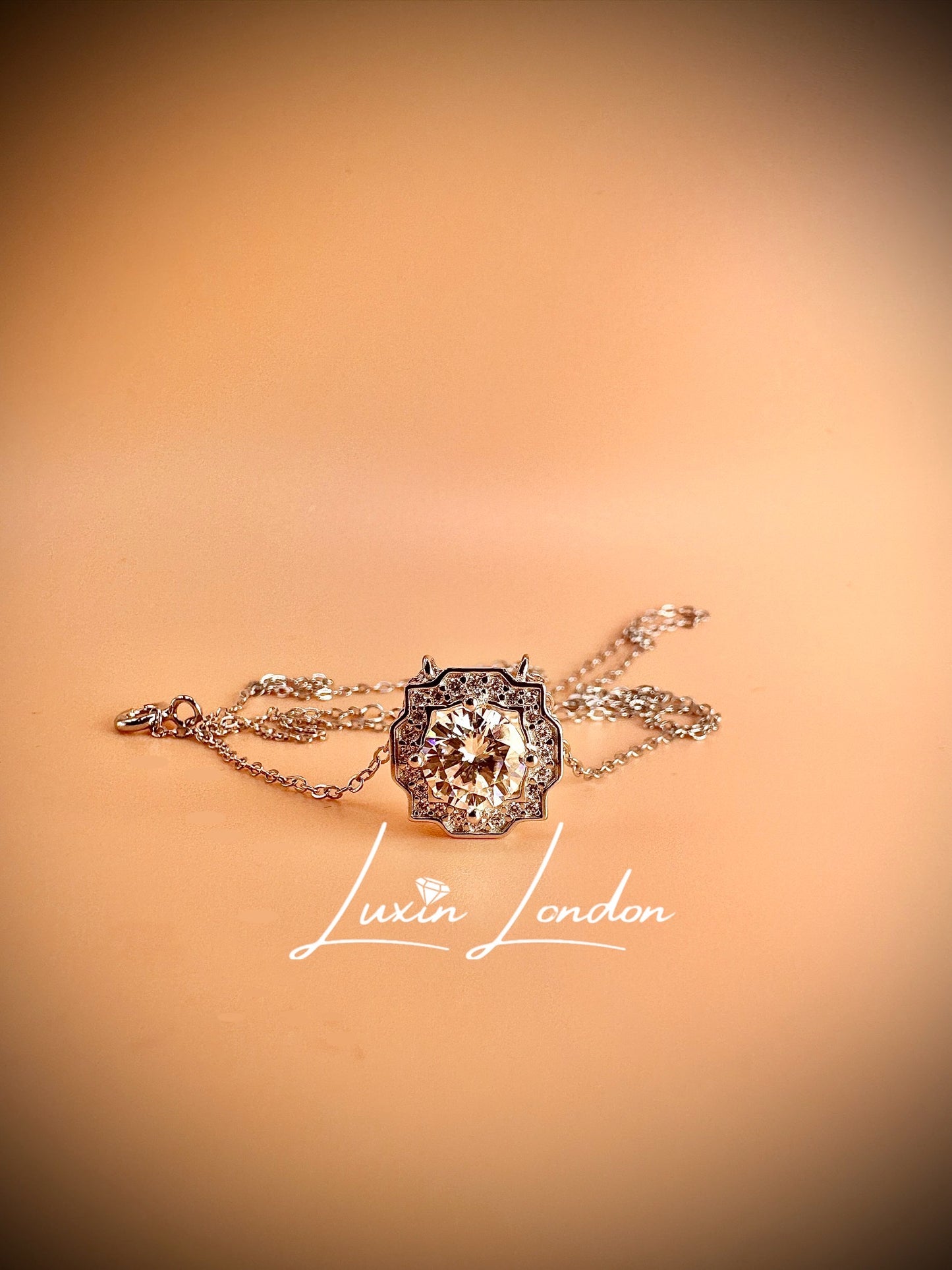 Elegant Moissanite Diamond Necklace
