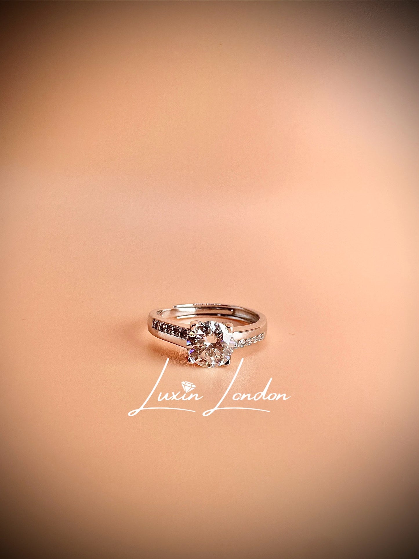 Galaxy Dazzling Moissanite Diamond Ring