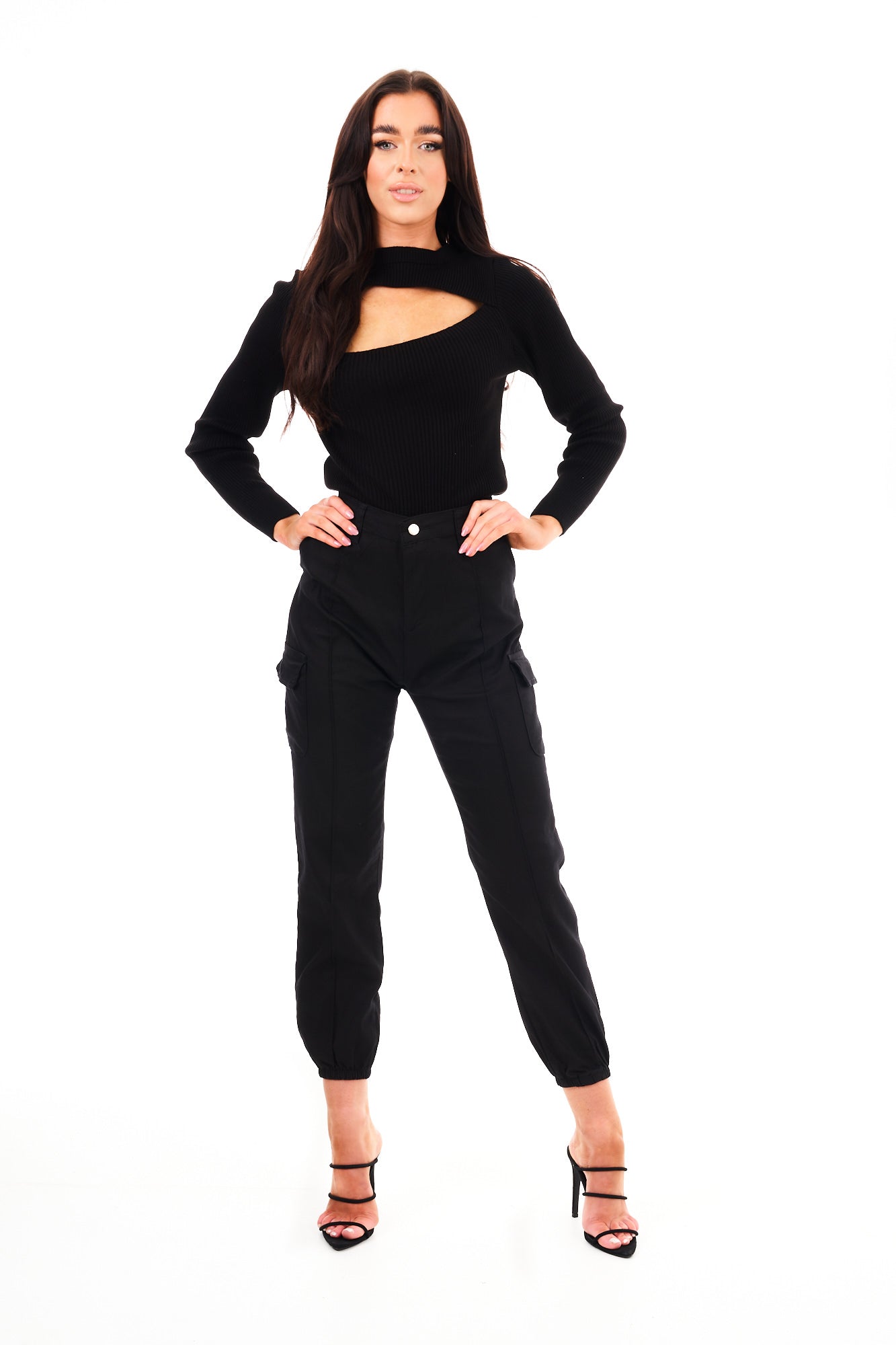 CUTOUT CROP JUMPER-BLACK