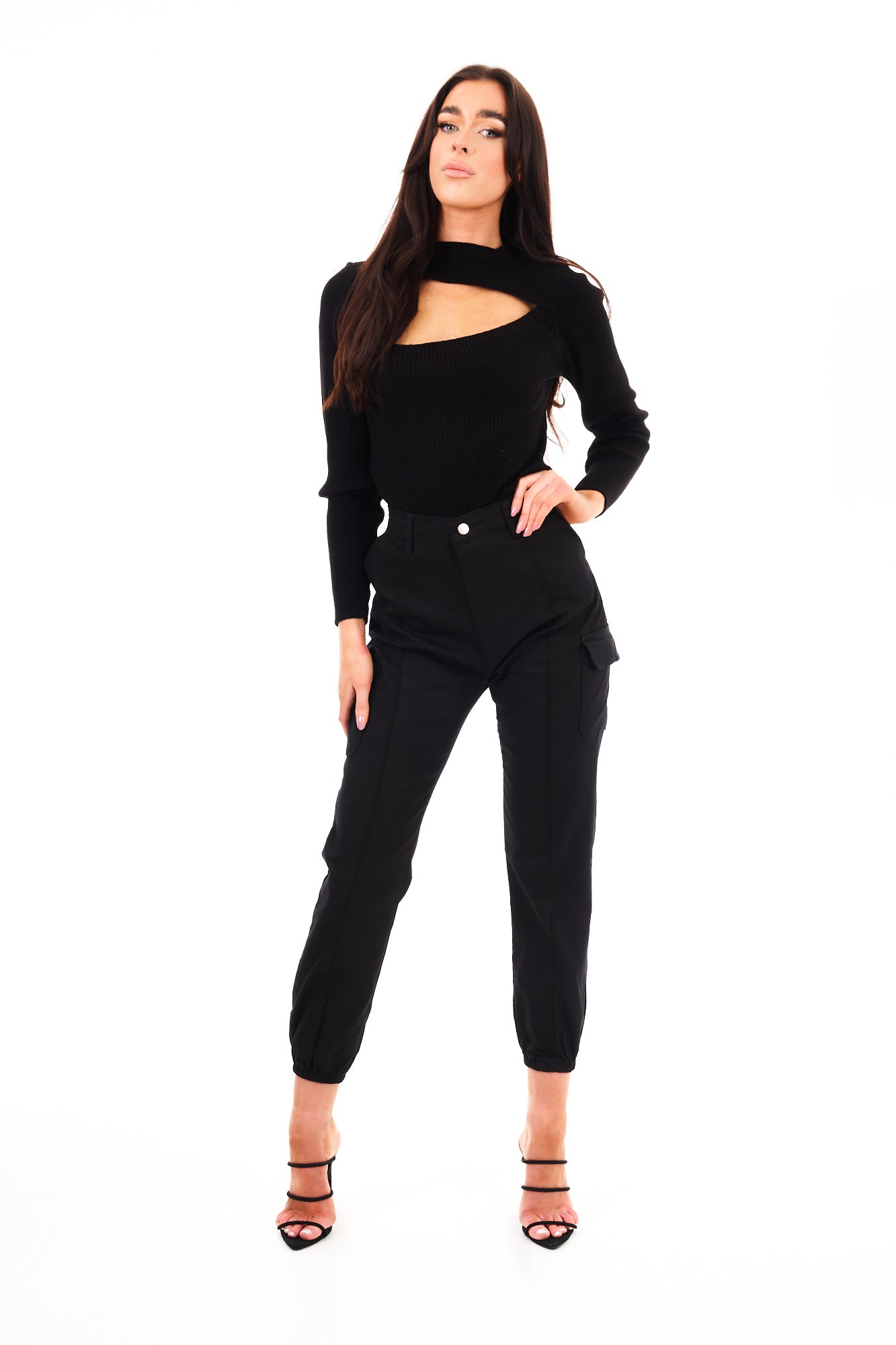 CUTOUT CROP JUMPER-BLACK